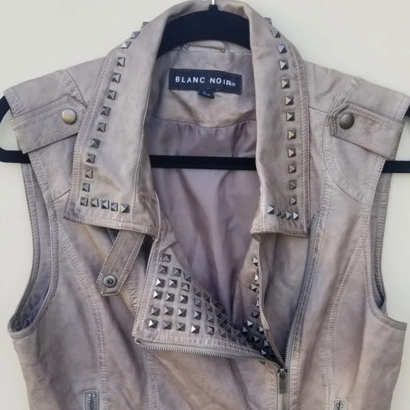 EUC gray vegan faux leather studded vest size L - Picture 3 of 4